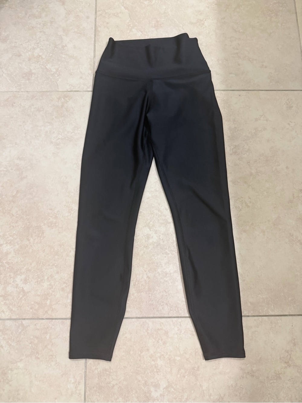 Alo Yoga Small Black Airlift Leggings. 🖤⚡️